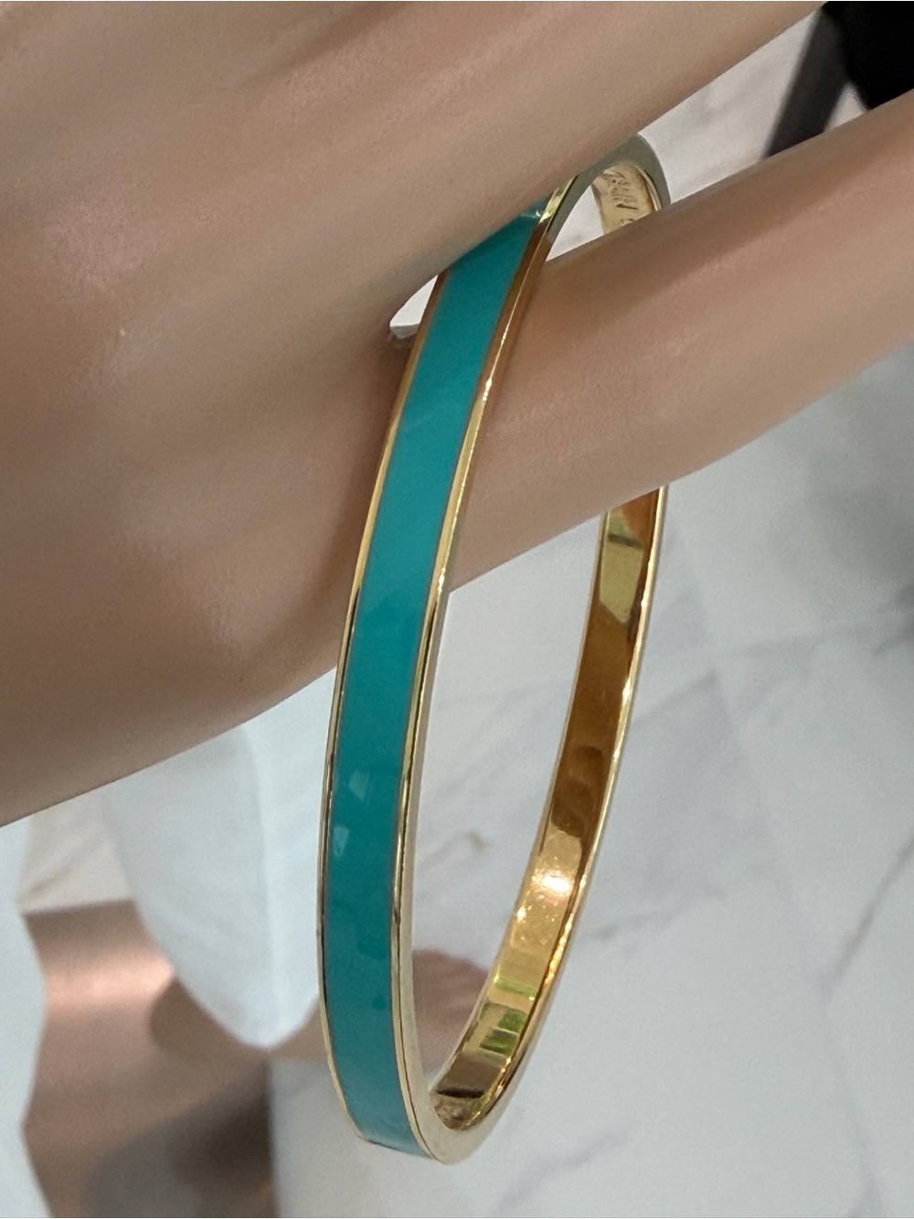 NWOT KATE SPADE “Rise and Shine” Goldtone/Turquoise/Aqua Enamel Bangle Bracelet